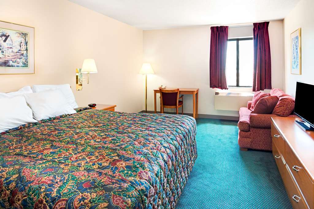 Countryside Inn & Suites Omaha East-Council Bluffs Ia Habitación foto