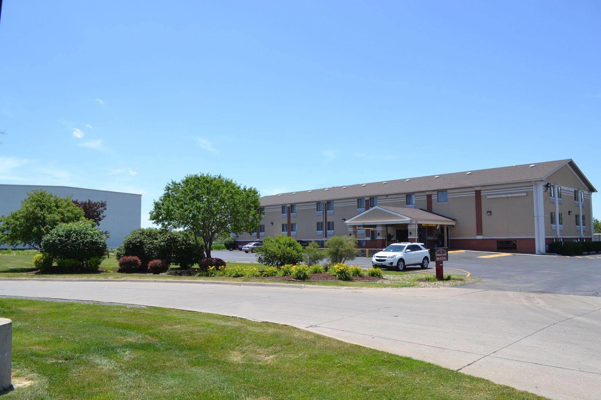 Countryside Inn & Suites Omaha East-Council Bluffs Ia Exterior foto