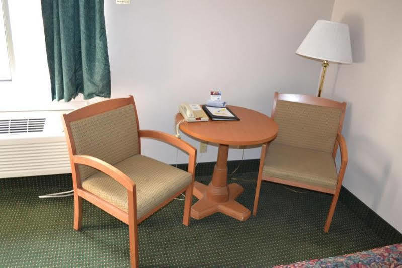Countryside Inn & Suites Omaha East-Council Bluffs Ia Exterior foto